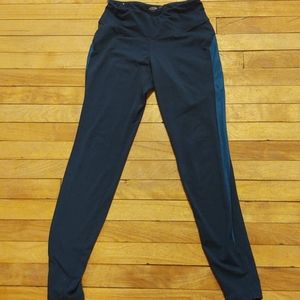 Blue workout leggings